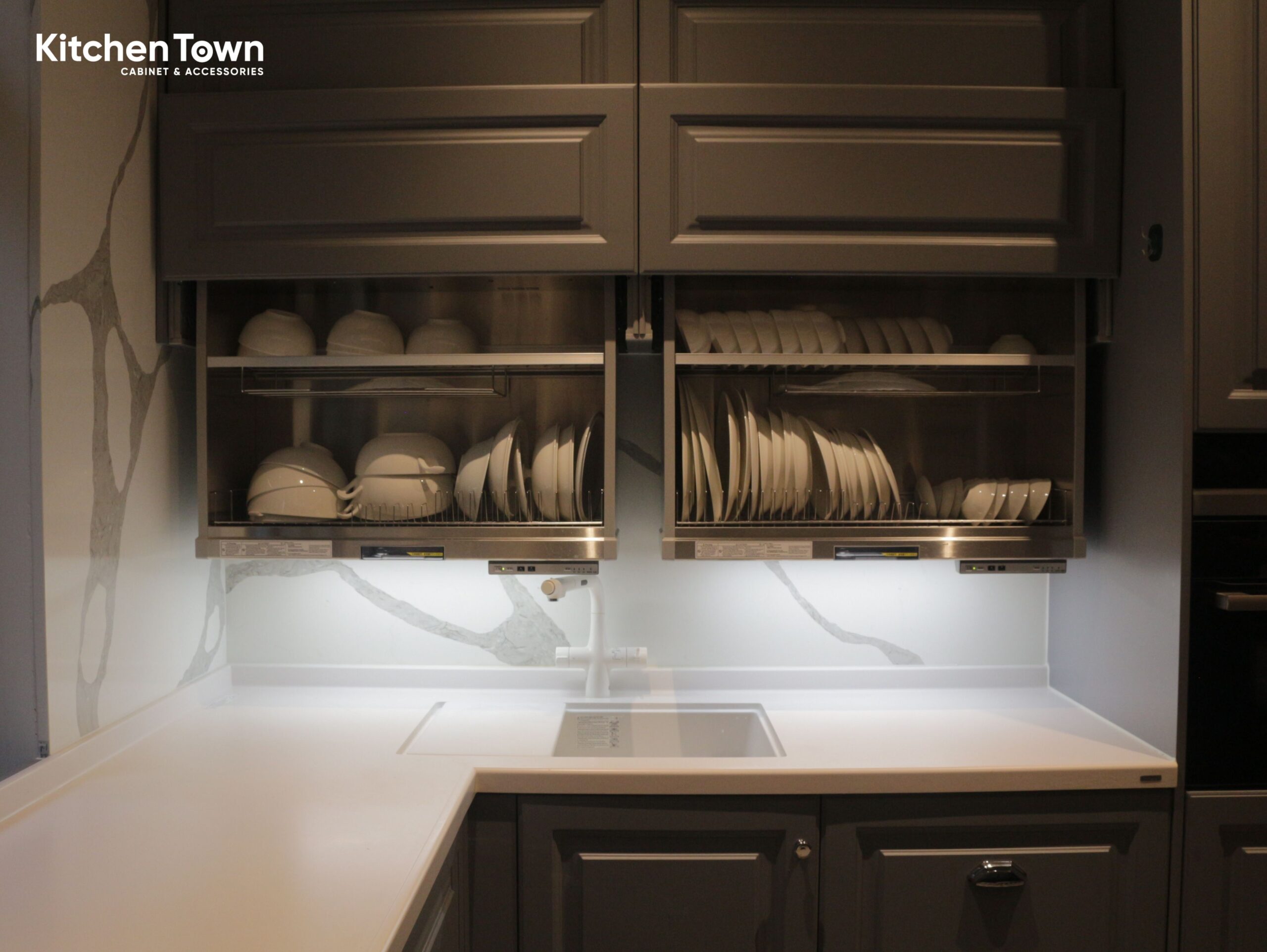 Dự án tủ bếp tân cổ điển biệt thư tại Ciputra - Hà Nội 115 scaled