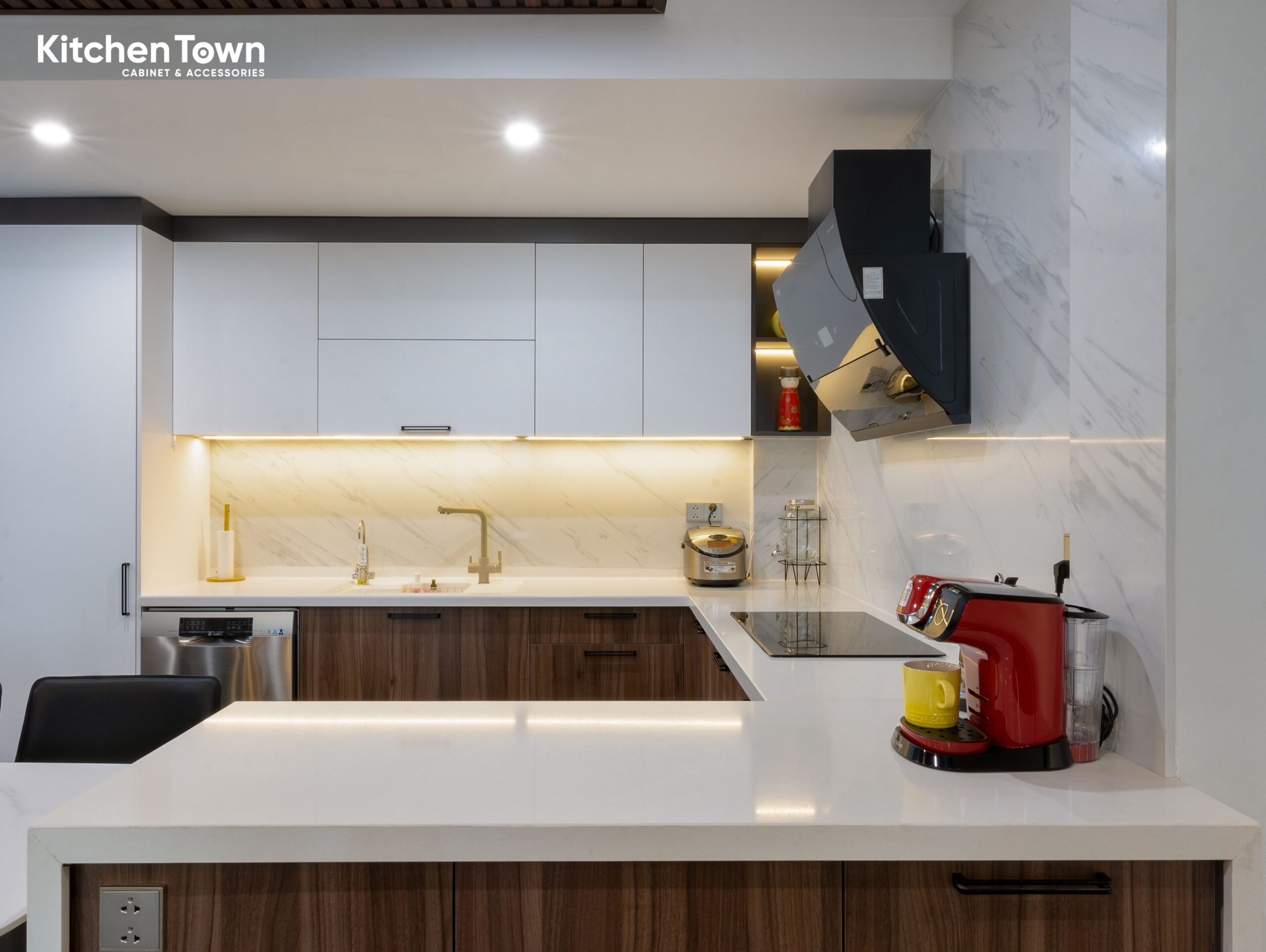 Dự án tủ bếp chữ U tại Lê Thánh Tông - Hà Nội tb chu u 2.jpg scaled