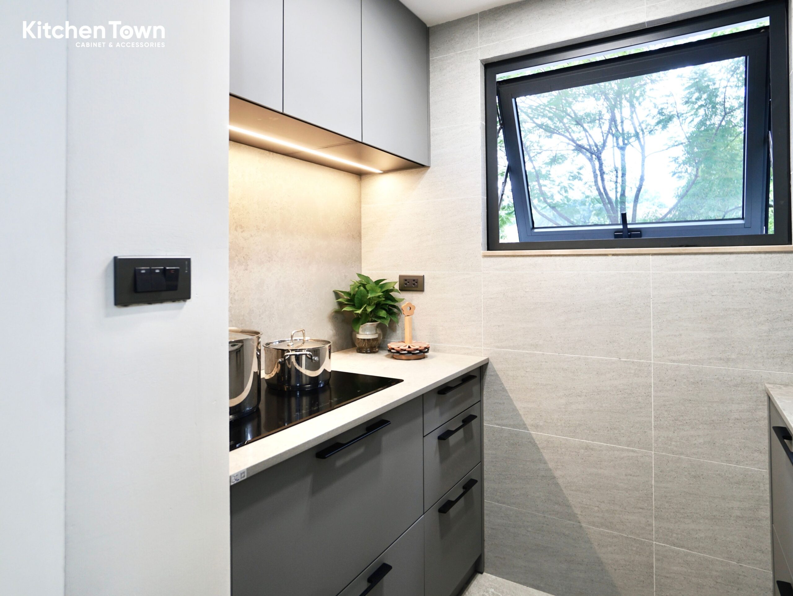 Dự án tủ bếp hợp kim siêu nhỏ siêu tiện nghi tại Hà Nội Tb nho1 scaled