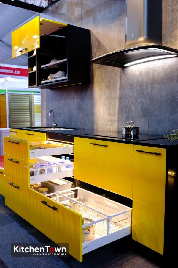 Gỗ CDF – Công nghệ vượt trội trong thiết kế tủ bếp cao cấp kitchen town dong e class 14 600x900 1