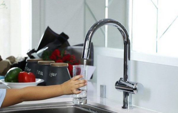 Mua thiết bị lọc nước cần cân nhắc kỹ 3 điều này mua thiet bi loc nuoc can can nhac ky 3 dieu nay 1 600x381 1