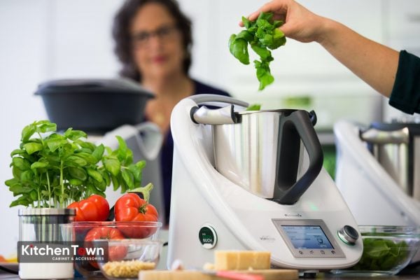 THERMOMIX TM5 – ROBOT nấu ăn kỷ nguyên công nghiệp 4.0 thiet bi bep da nang thermomix 5 600x400 1