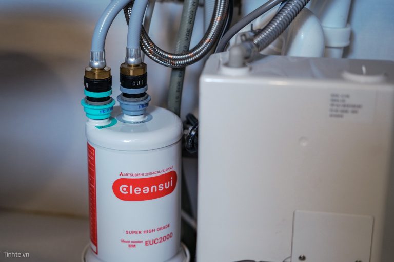 Trên tay thiết bị lọc nước điện giải ION kiềm Cleansui EU301 Cleansui EU301 6 768x512 1
