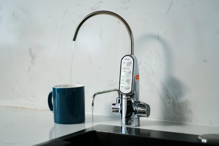 Trên tay thiết bị lọc nước điện giải ION kiềm Cleansui EU301 Cleansui EU301 8 768x512 1