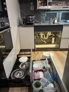 Vệ sinh ống thoát nước bồn rửa: Bao lâu là hợp lý để bếp luôn sạch – khô – không mùi? z7391993779300 f8fa21803402c547cd788c14abc8c560