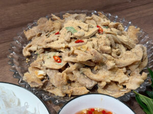 Nem tai trộn thính – Tai giòn, Thính thơm, ăn là nhớ z7401099898246 8197bde580b5a75f5a7c21977537eb83