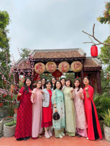 Khoảnh khắc du xuân đầu năm của KitchenTown z7557459956525 c31f7612ee4195d93926d2bff8ff0487